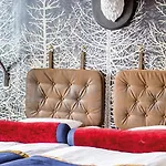 Langley Tango Hotel 3*