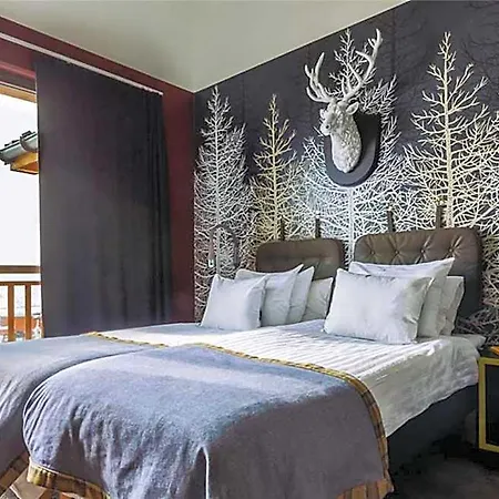 Langley Tango Hotel 3*