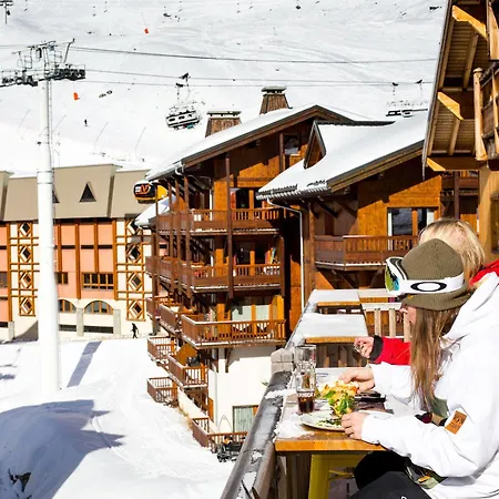 Langley Tango Hotel 3*