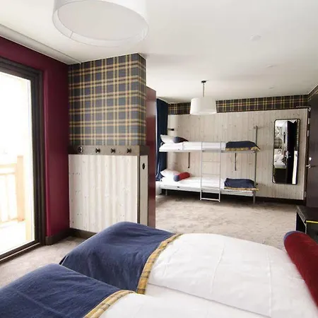 Hotel Langley Tango